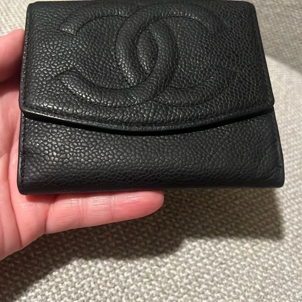 Chanel caviar bifold black wallet  Authentic